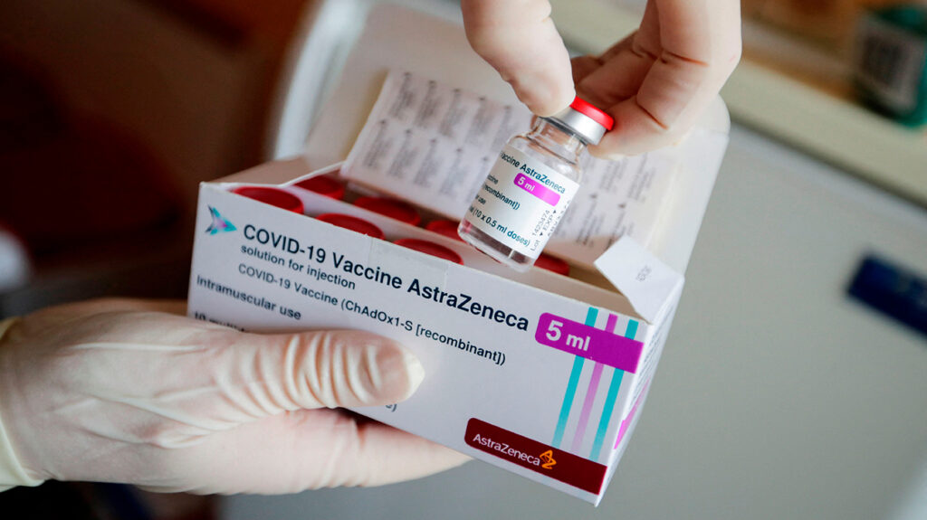 Dois Grandes Estudam Investigam: Vacinas COVID-19 e Coágulos Sanguíneos